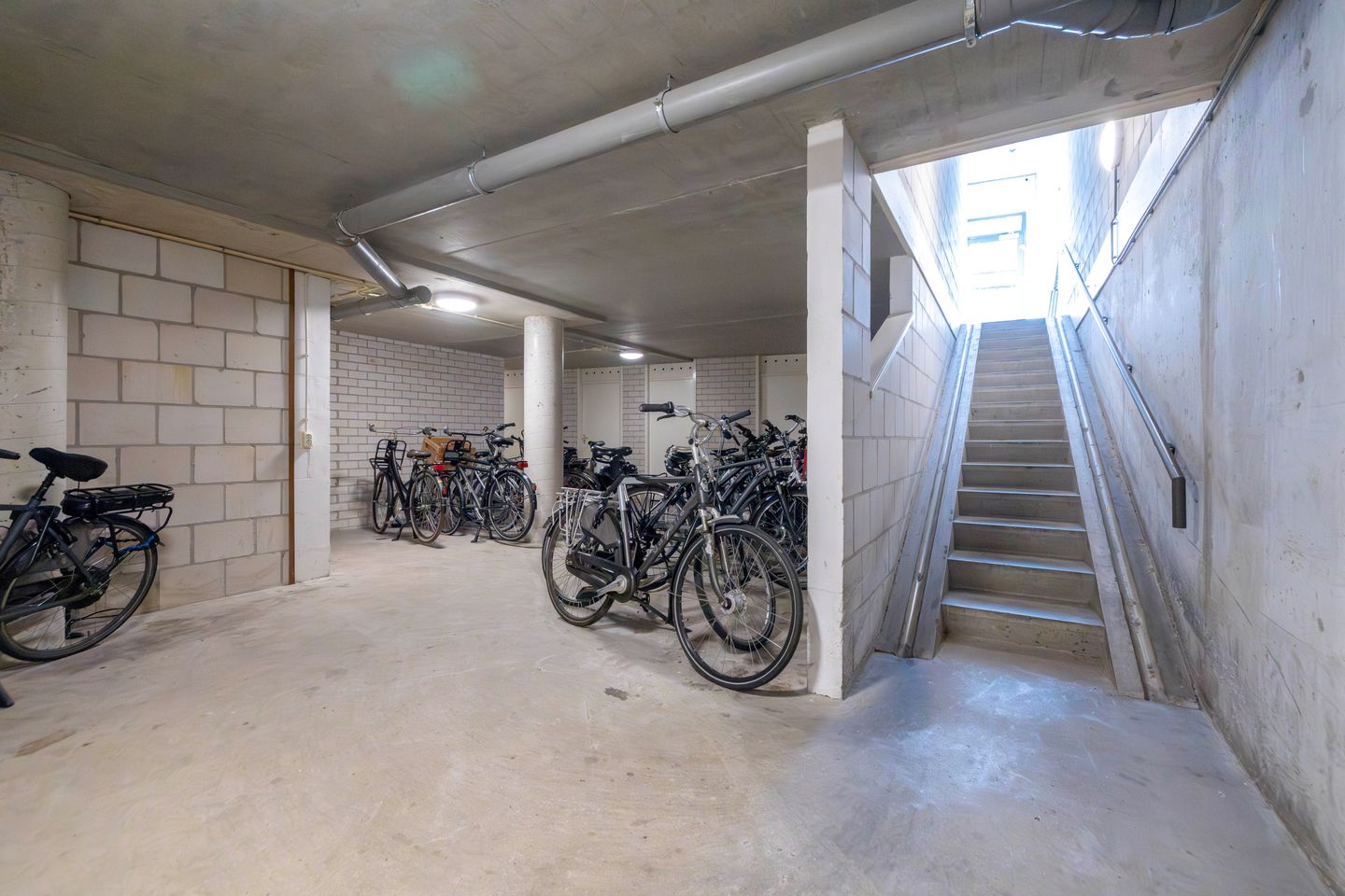 Foto 35 van Bakkerstraat 64-13