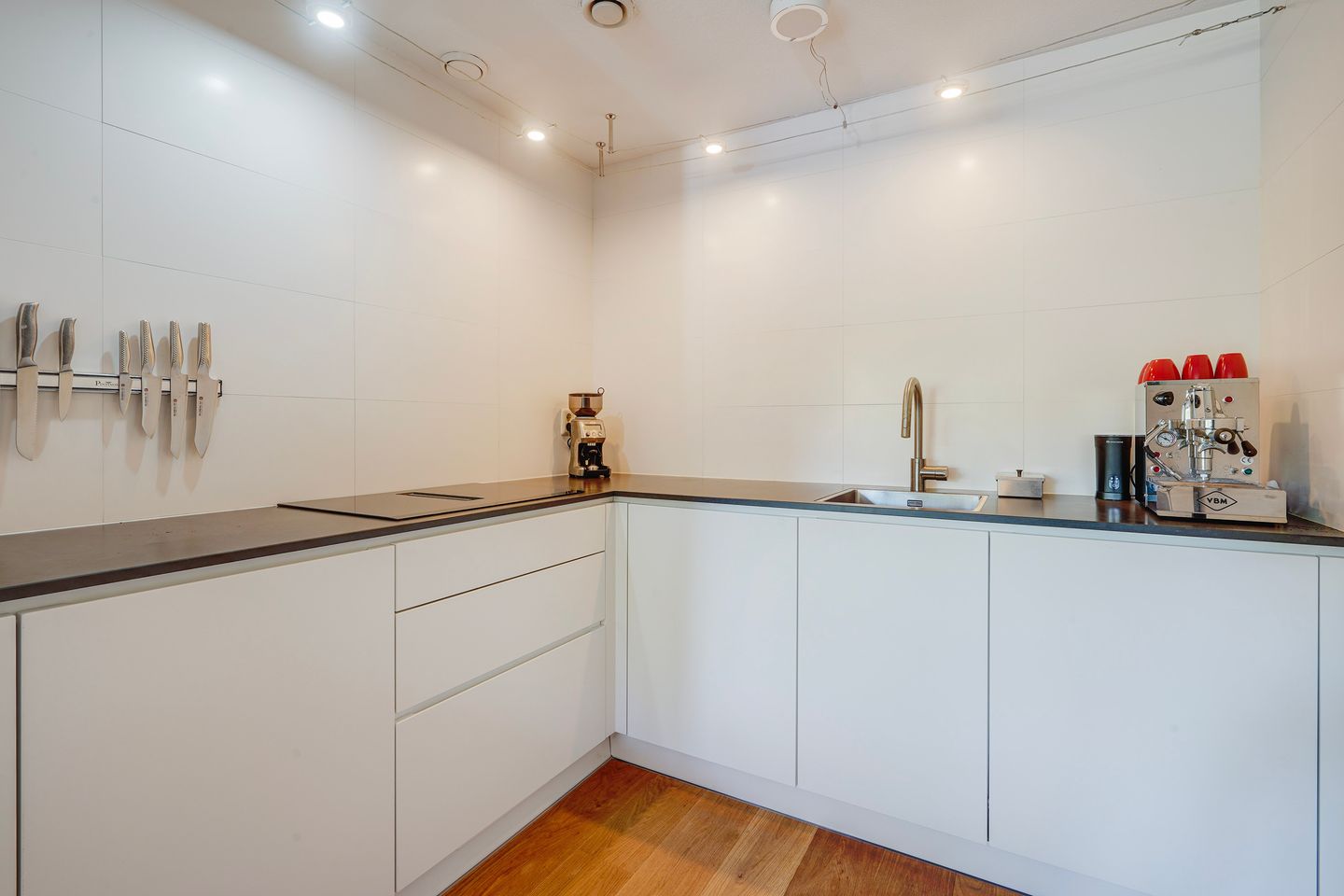 Photo 4 of Daal en Bergselaan 54-F