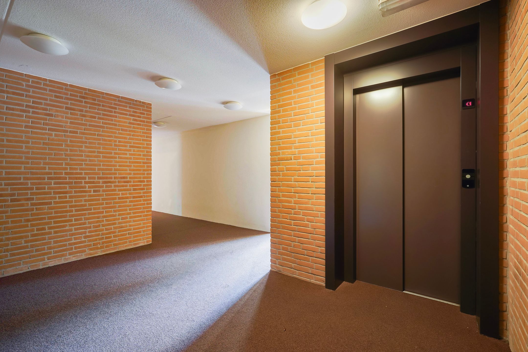 Photo 6 of Daal en Bergselaan 54-F