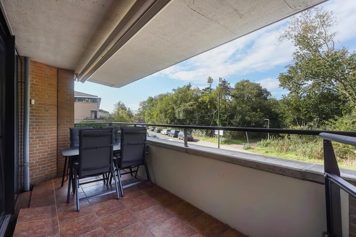 Photo 13 of Daal en Bergselaan 54-F