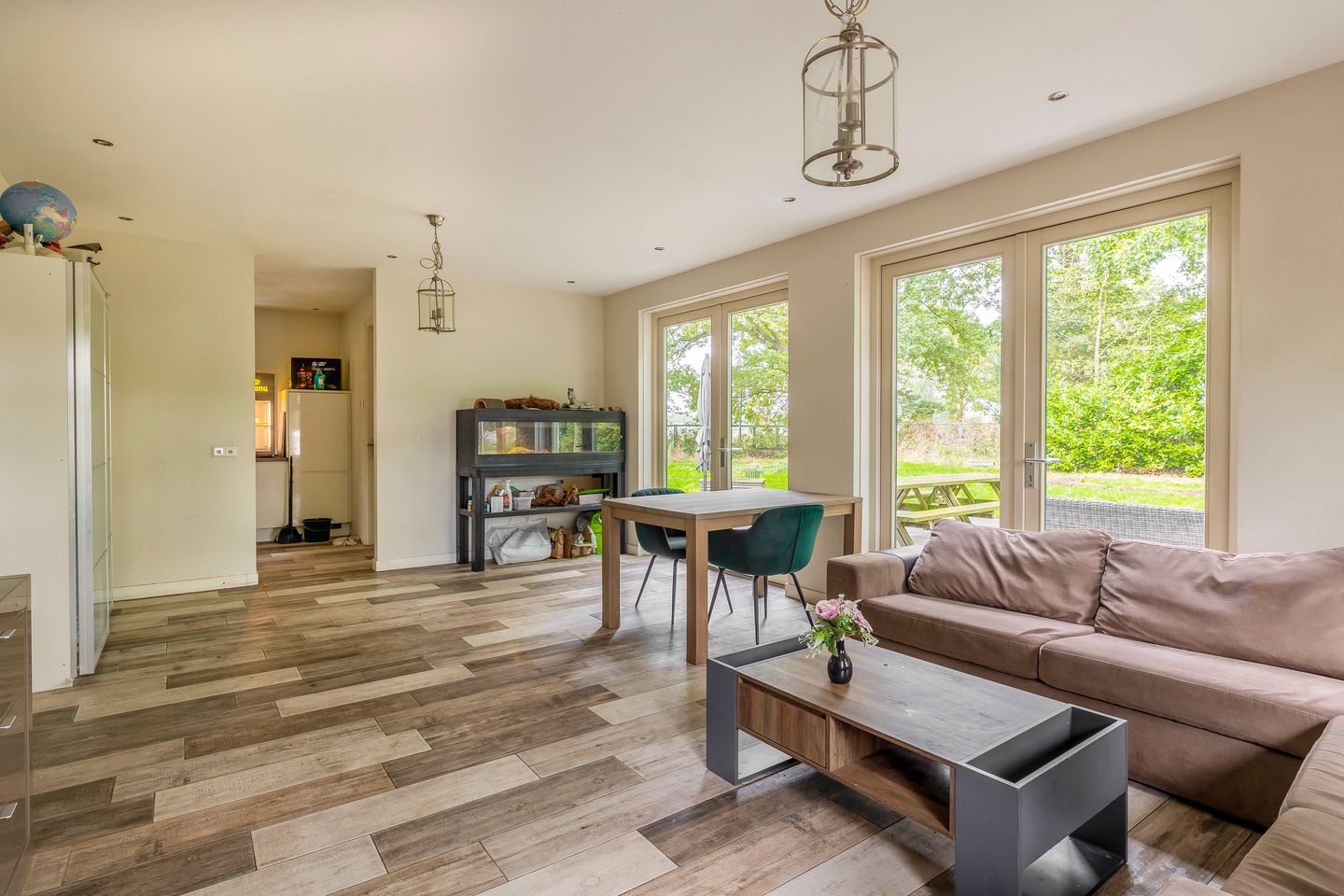 Photo 25 of Hoevensestraat 10