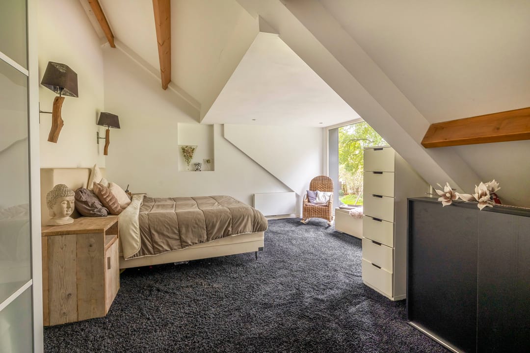 Photo 32 of Hoevensestraat 10