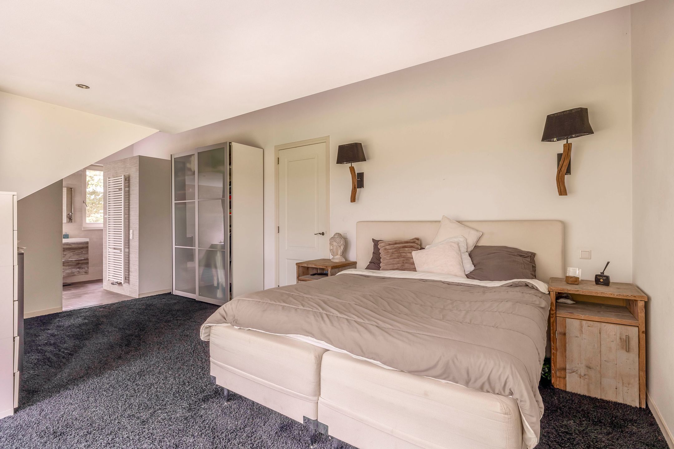 Photo 33 of Hoevensestraat 10