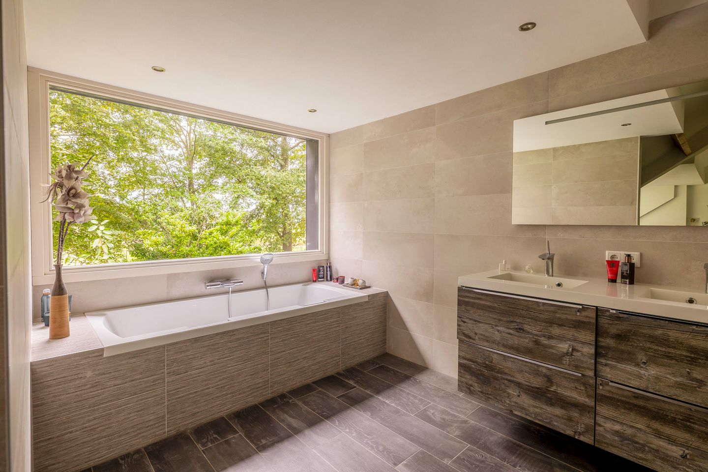 Photo 35 of Hoevensestraat 10