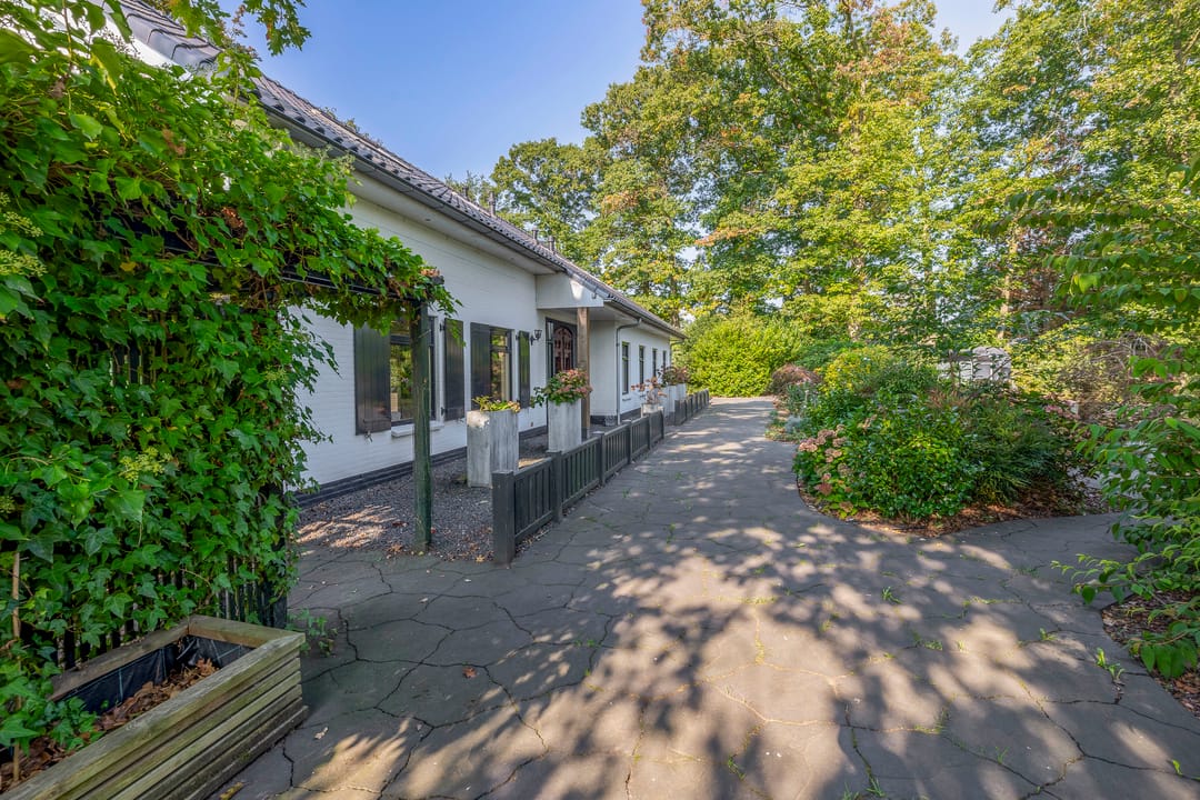 Photo 46 of Hoevensestraat 10