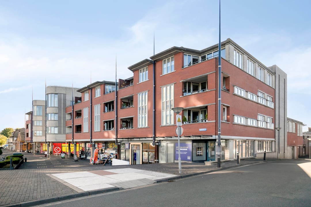 Foto 1 van Stadhuisplein 71