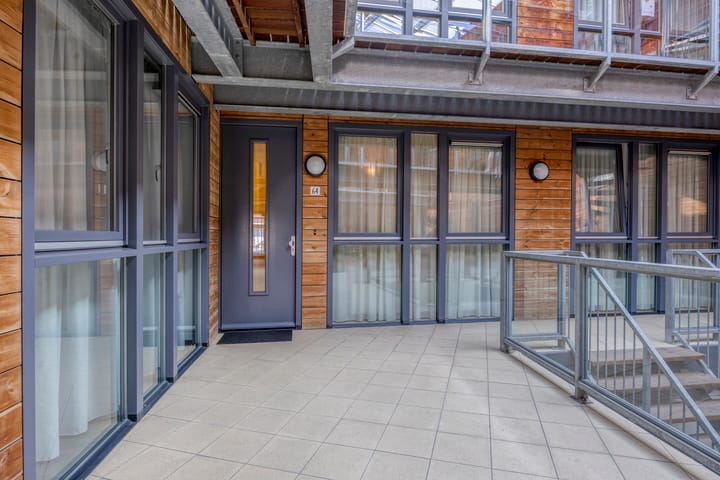 Photo 11 of Zwaanstraat 64