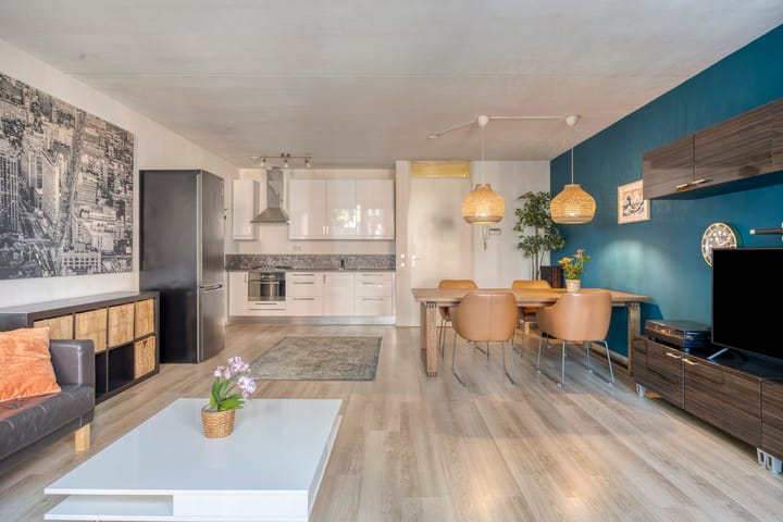 Photo 15 of Zwaanstraat 64