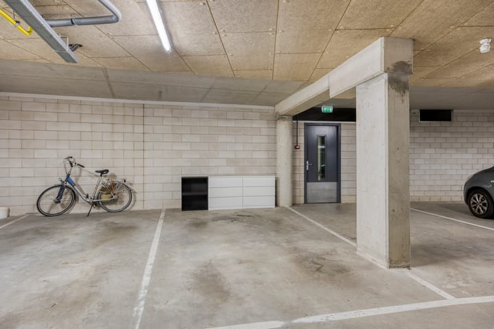 Photo 25 of Zwaanstraat 64