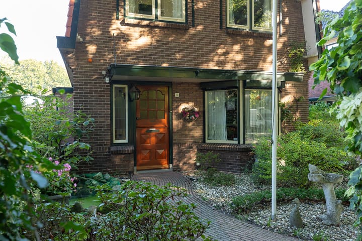 Photo 5 of van Heemstralaan 10