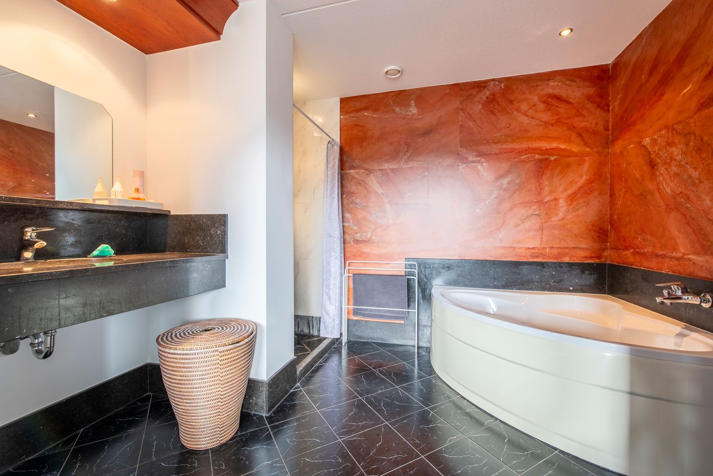 Photo 10 of Kostverloren 76