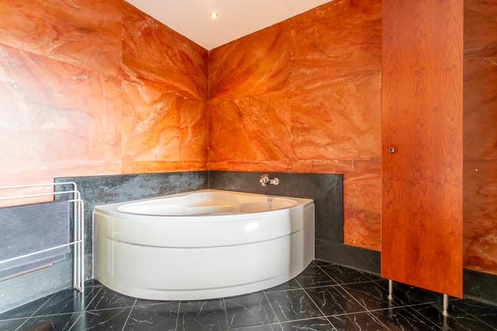 Photo 12 of Kostverloren 76