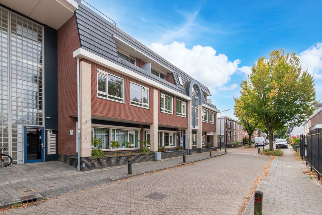 Photo 22 of Kostverloren 76