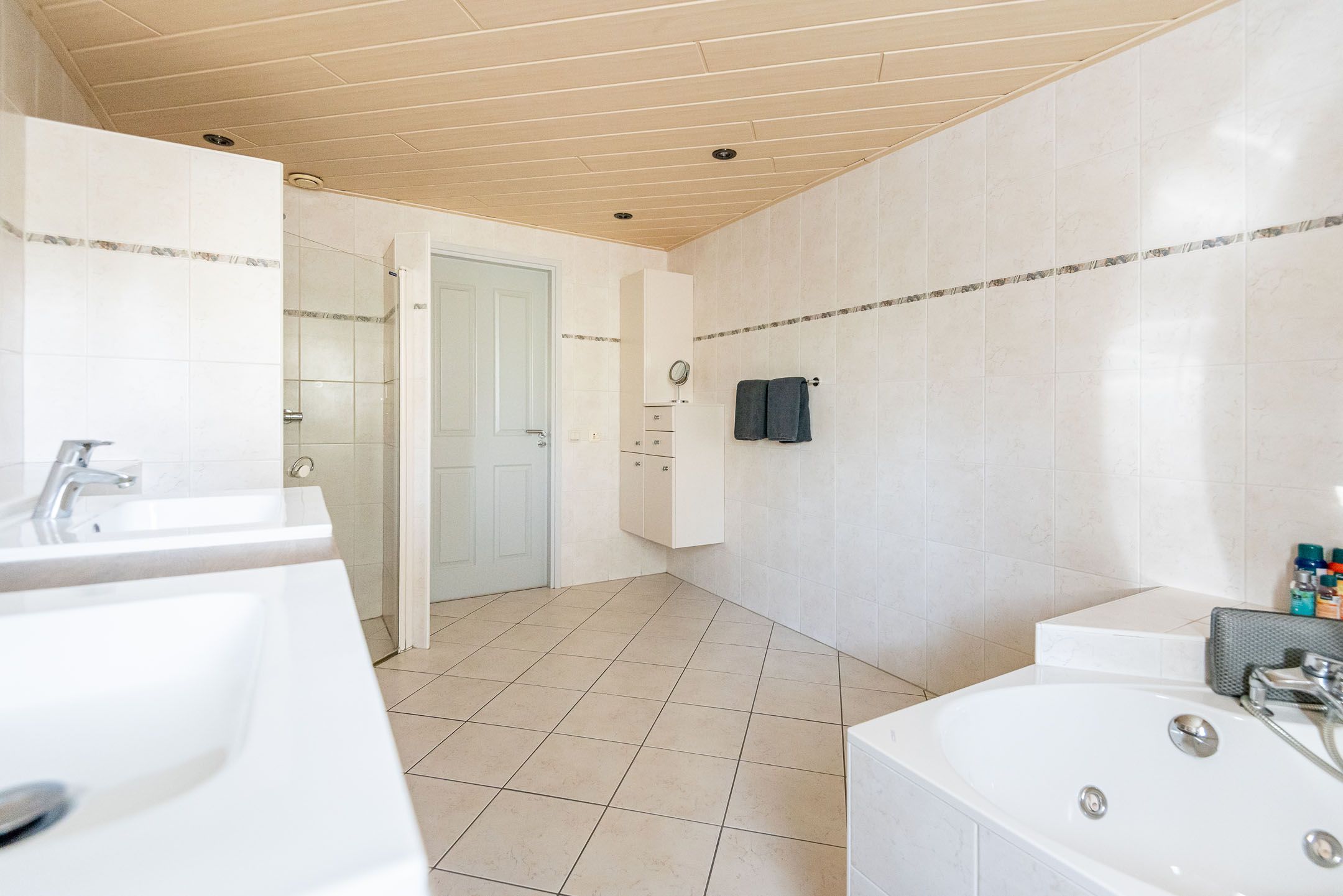 Foto 39 van Rozemarijn 36