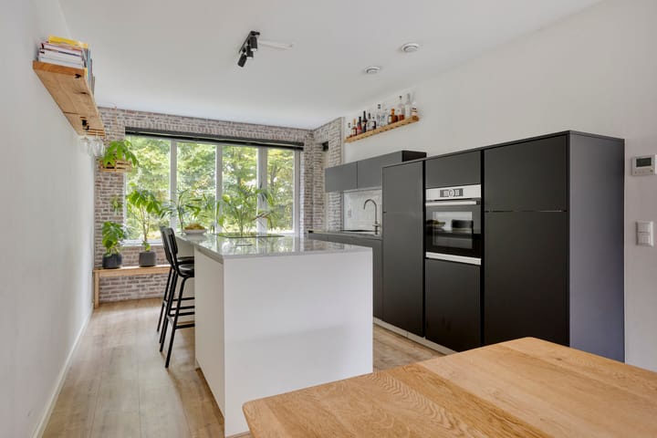 Photo 2 of Esselaar 94