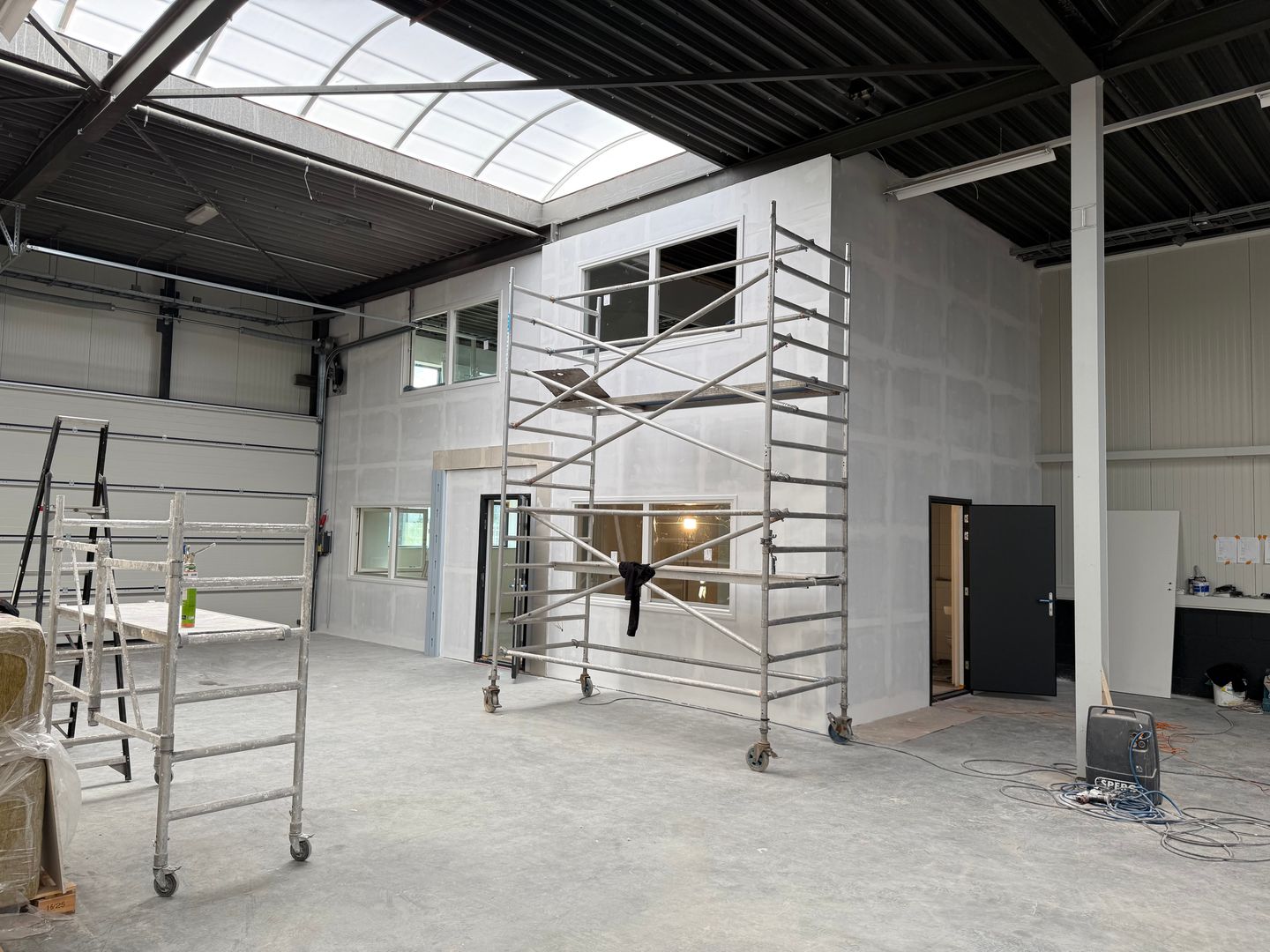 Bekijk foto 2 van Leerlooierstraat 2