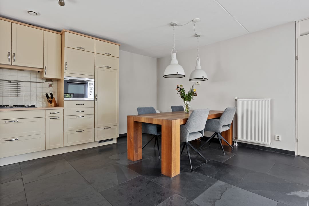 Foto 11 van Van Beekum Maurissestraat 18