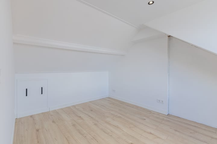 Foto 27 van Burggraaf Zwederlaan 5