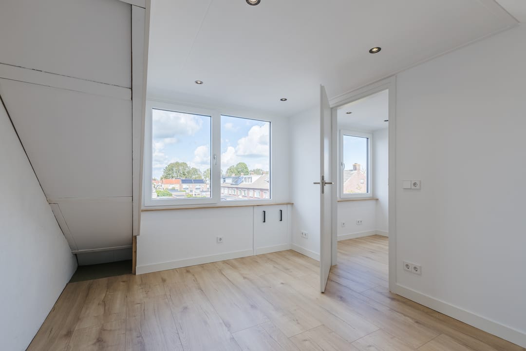 Foto 28 van Burggraaf Zwederlaan 5