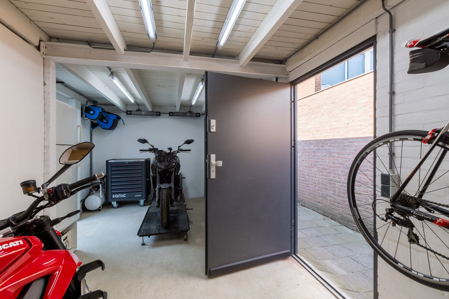 Foto 35 van Burggraaf Zwederlaan 5