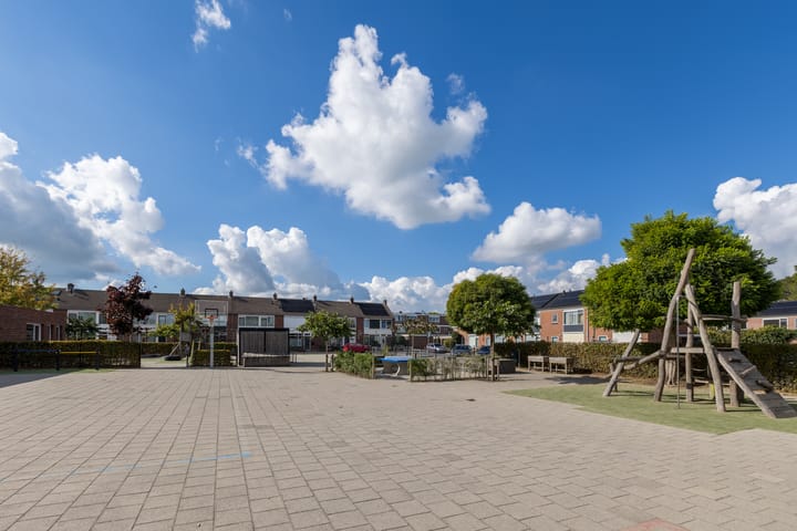 Foto 39 van Burggraaf Zwederlaan 5