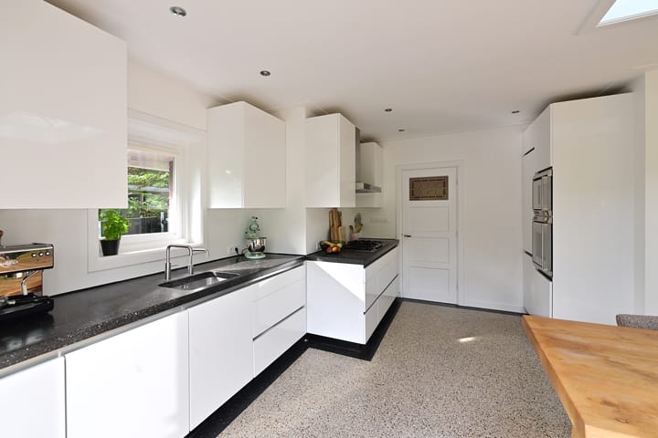 Foto 9 van van der Helstlaan 48