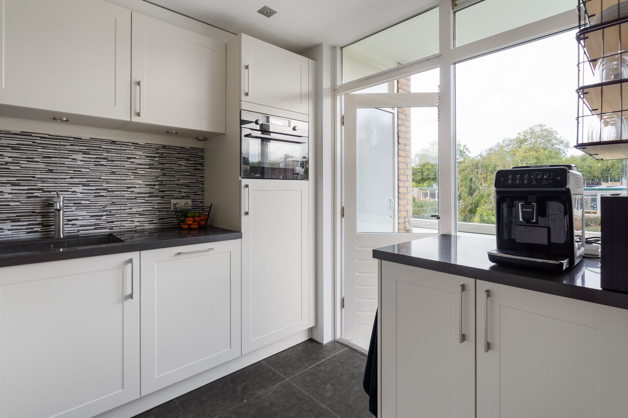 Foto 12 van Dr. Arienslaan 136