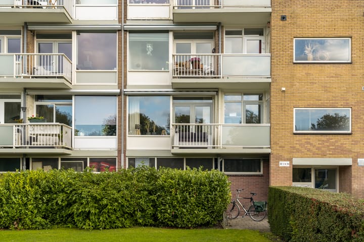 Foto 24 van Dr. Arienslaan 136