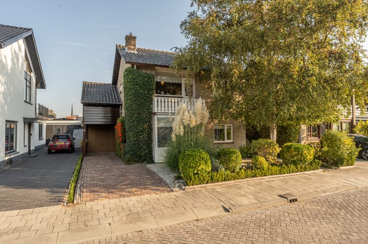 Foto 1 van Willem Barentszstraat 4