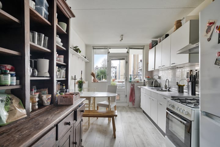 Foto 10 van Jan Pieter Heijestraat 62-A