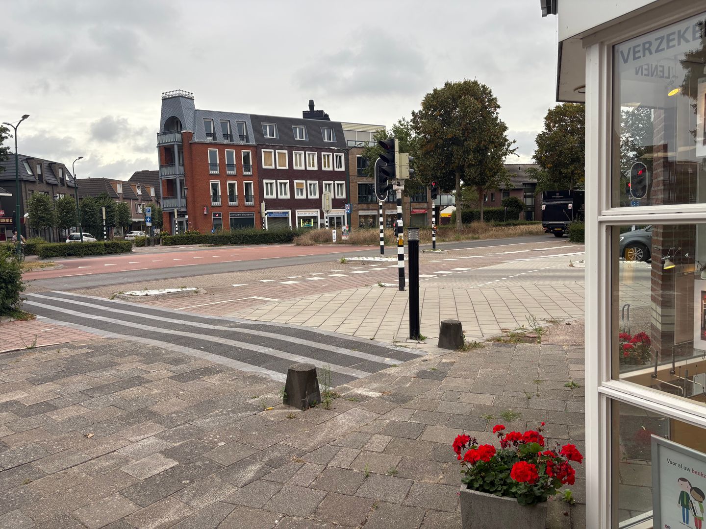 View photo 4 of Provincialeweg 1