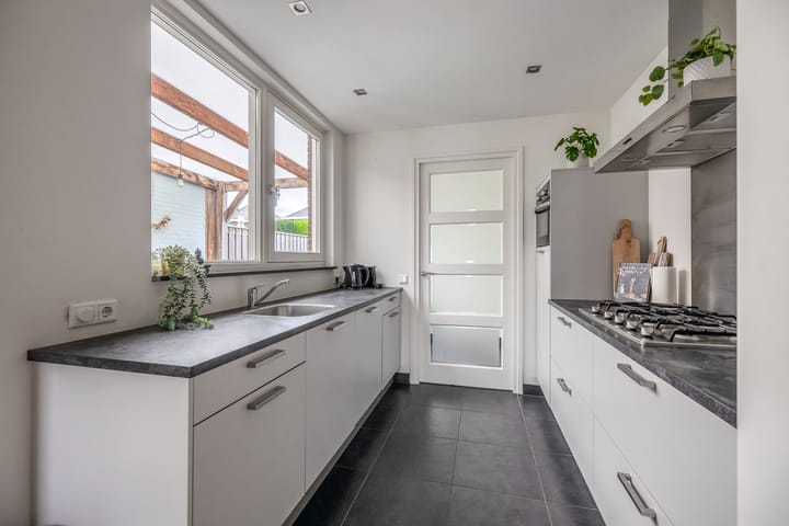 Photo 3 of Merodestraat 16