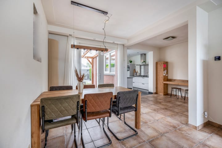 Photo 10 of Merodestraat 16