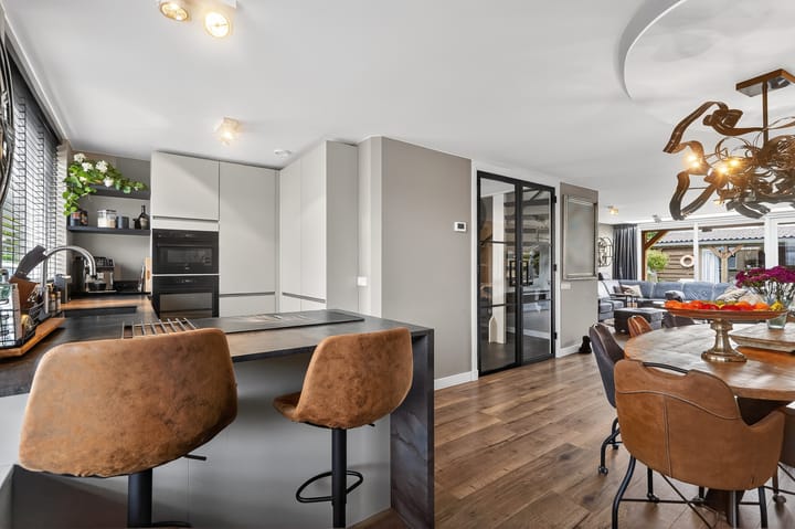 Foto 5 van Van Houtenstraat 43