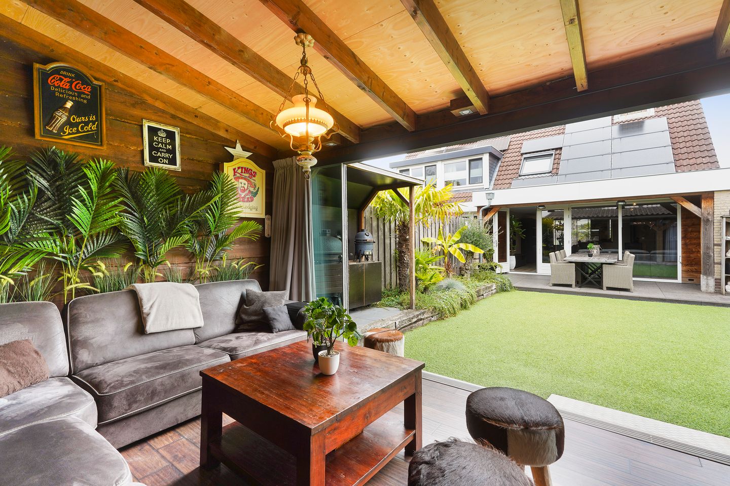 Photo 14 of Van Houtenstraat 43