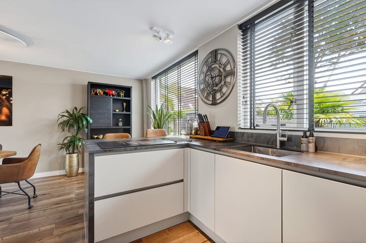 Foto 25 van Van Houtenstraat 43