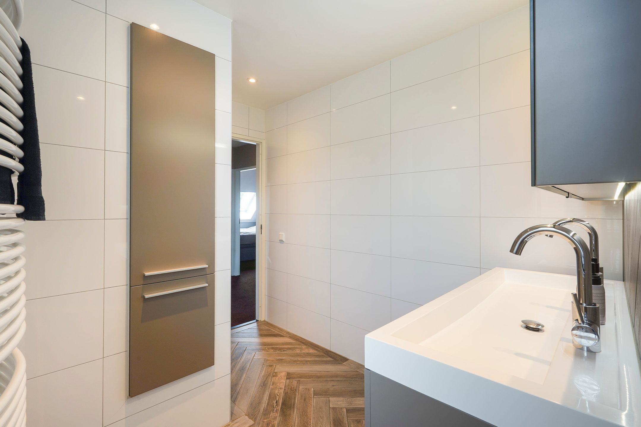 Photo 36 of Van Houtenstraat 43