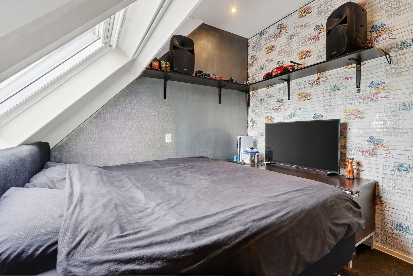 Photo 50 of Van Houtenstraat 43