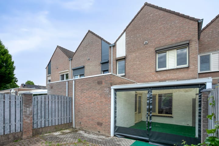 Foto 33 van Klaproosstraat 17