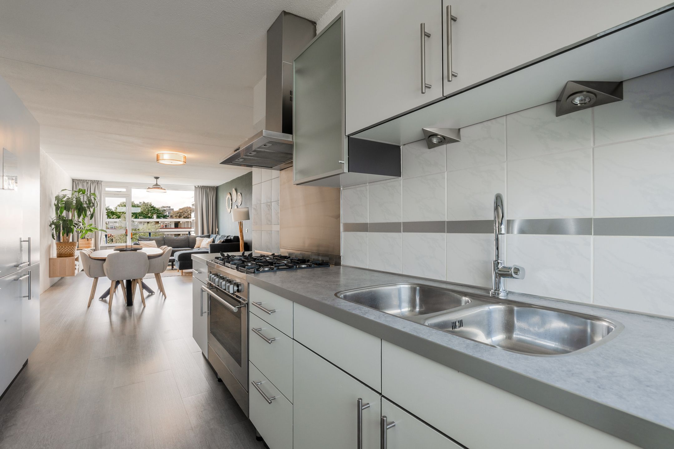 Photo 24 of Martin Luther Kinglaan 64