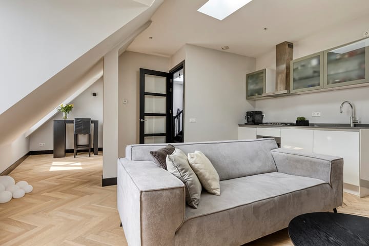 Photo 5 of Rapenburgerstraat 73-E2