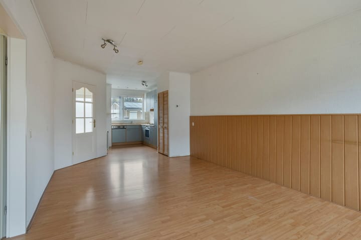 Foto 8 van Deken Lendersstraat 13