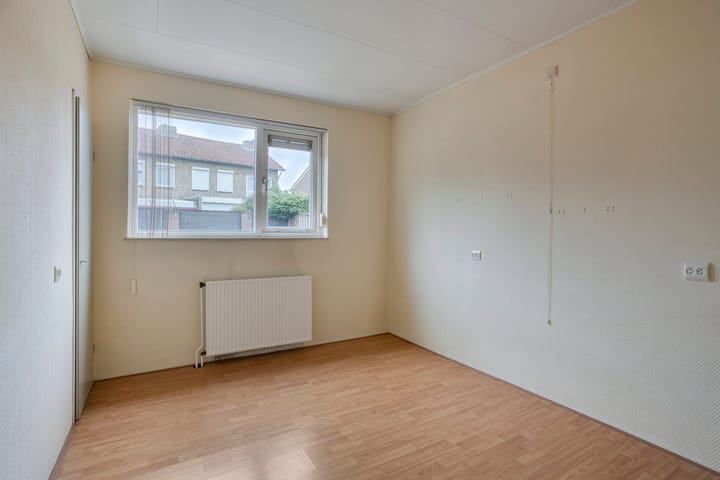 Foto 12 van Deken Lendersstraat 13