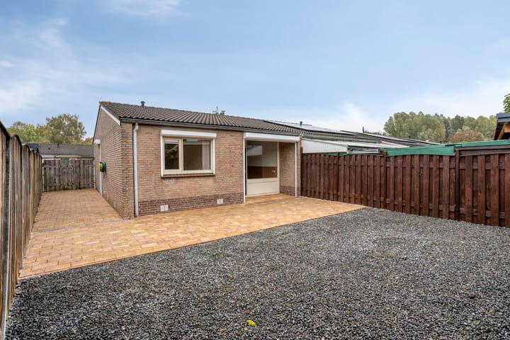 Foto 19 van Deken Lendersstraat 13