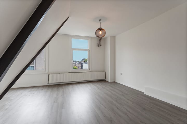 Foto 2 van Zocherstraat 26-4