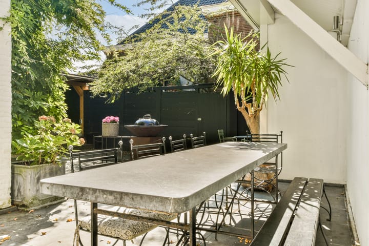 Photo 26 of Bredestraat 5