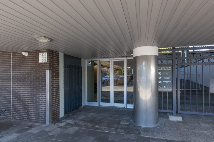 Foto 7 van Den Heuvel 104