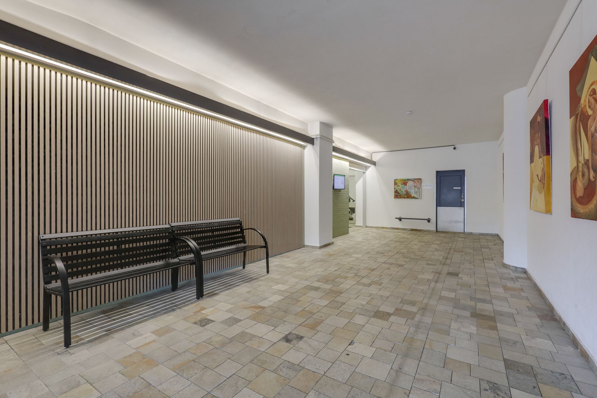 Foto 9 van Den Heuvel 104