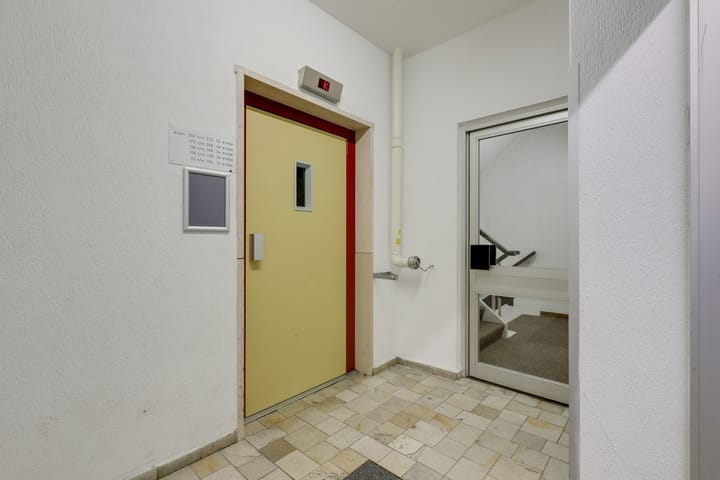 Foto 10 van Den Heuvel 104