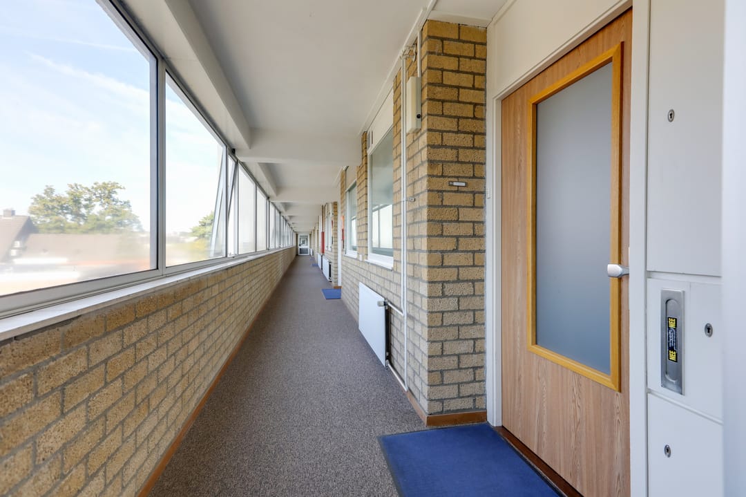 Foto 11 van Den Heuvel 104